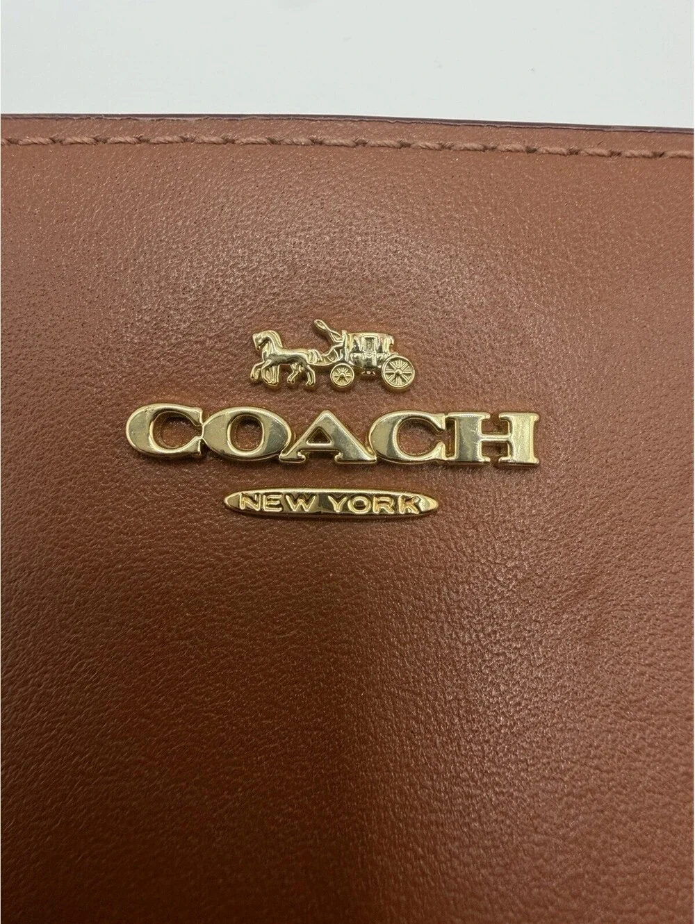 Coach Leather Wallet Brown Leather With Zipper And Gold Logo